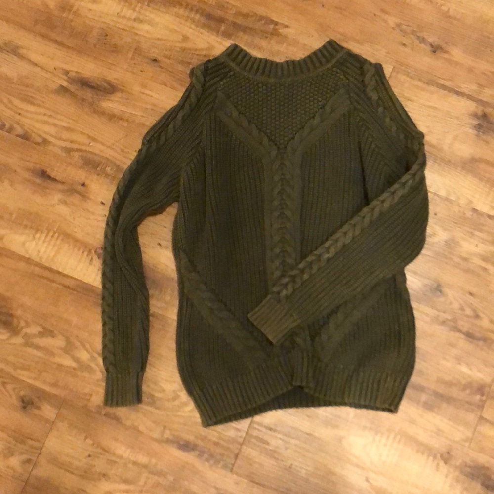 Heavy Cold Shoulder sweater